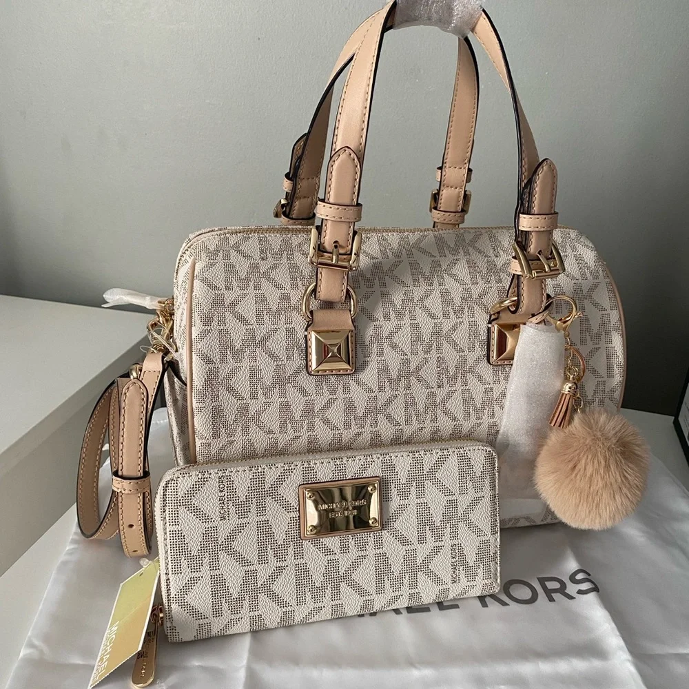 Michael Kors Grayson satchel with matching wallet - Picture 2 of 10
